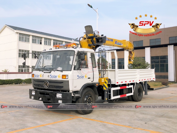 8 Tons Telescopic Crane Truck Dongfeng - LF